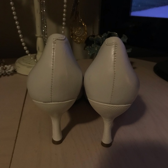 Nine West White Peep Toe Heels 6.5M - Picture 6 of 7